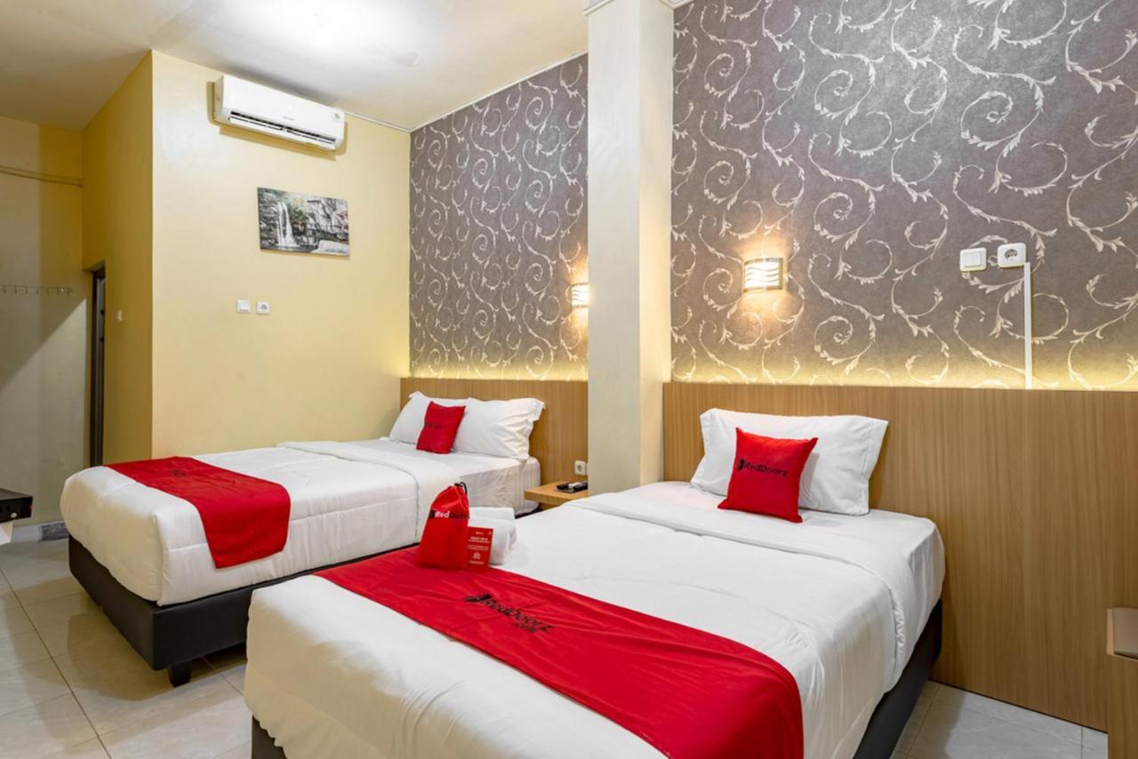 Reddoorz Near Dino Park Hotel Malang Luaran gambar
