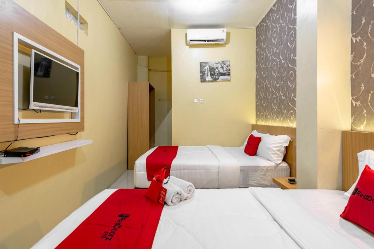 Reddoorz Near Dino Park Hotel Malang Luaran gambar